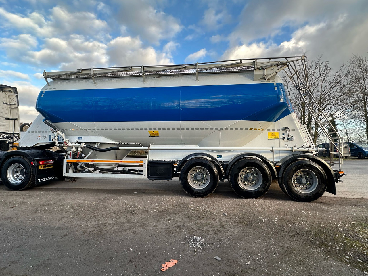 2013 Feldbinder Powder Tanker - Silos cisterna: slika 2 2013 Feldbinder Powder Tanker - Silos cisterna: slika 2