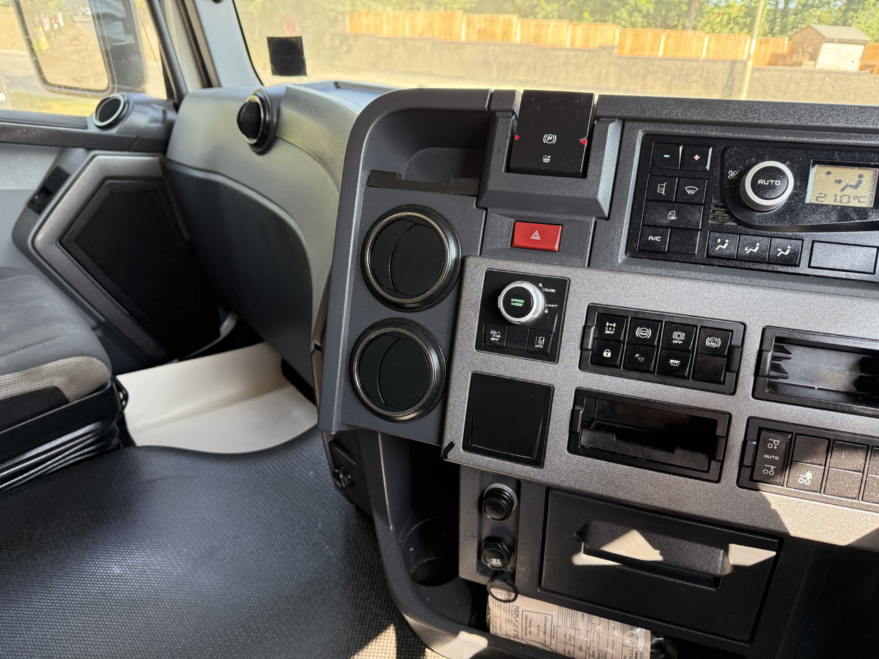 2016 Renault T460 Tractor Unit - Vlačilec: slika 2 2016 Renault T460 Tractor Unit - Vlačilec: slika 2