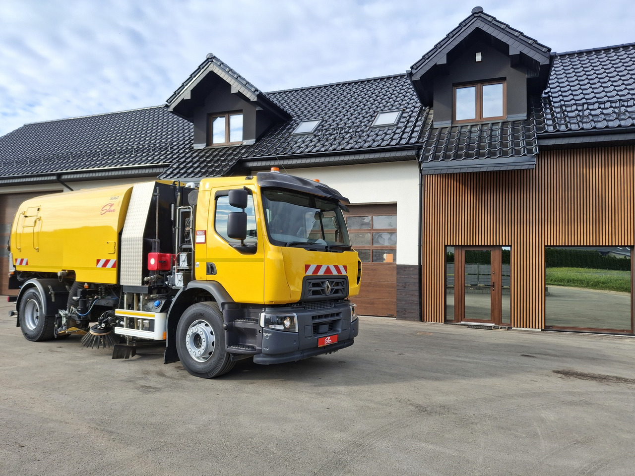 RENAULT C280 SEMAT ZOELLER Zamiatarka Kehrmaschine Euro 6 PM Karcher L/R 2 Motoren 2018r Hochdruckreinigung - Vozilo za pometanje: slika 1 RENAULT C280 SEMAT ZOELLER Zamiatarka Kehrmaschine Euro 6 PM Karcher L/R 2 Motoren 2018r Hochdruckreinigung - Vozilo za pometanje: slika 1