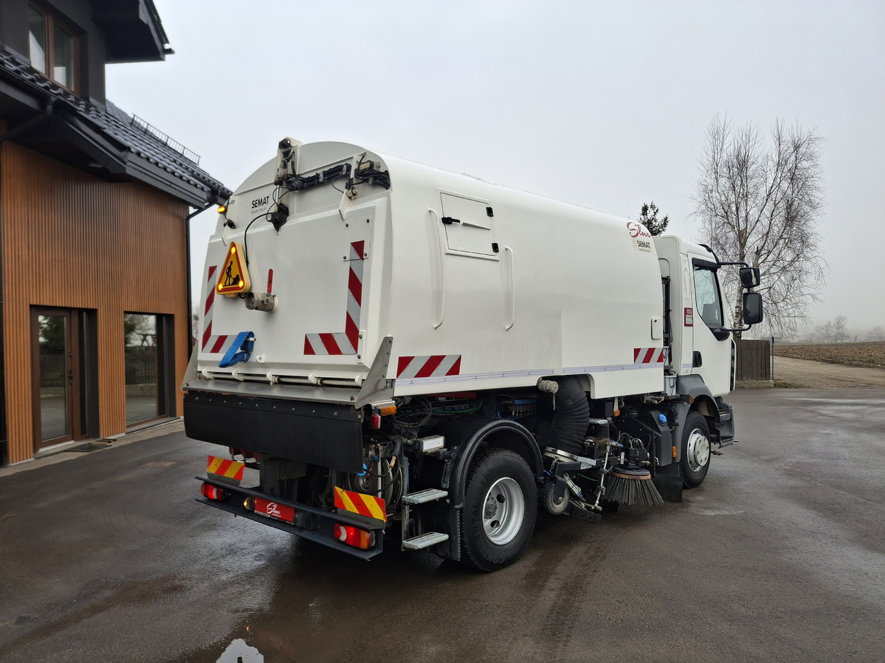 RENAULT D12 Zamiatarka Kehrmaschine SEMAT Zoeller Faun Karcher Euro 6 PM10 L/R 2017r - Vozilo za pometanje: slika 3 RENAULT D12 Zamiatarka Kehrmaschine SEMAT Zoeller Faun Karcher Euro 6 PM10 L/R 2017r - Vozilo za pometanje: slika 3