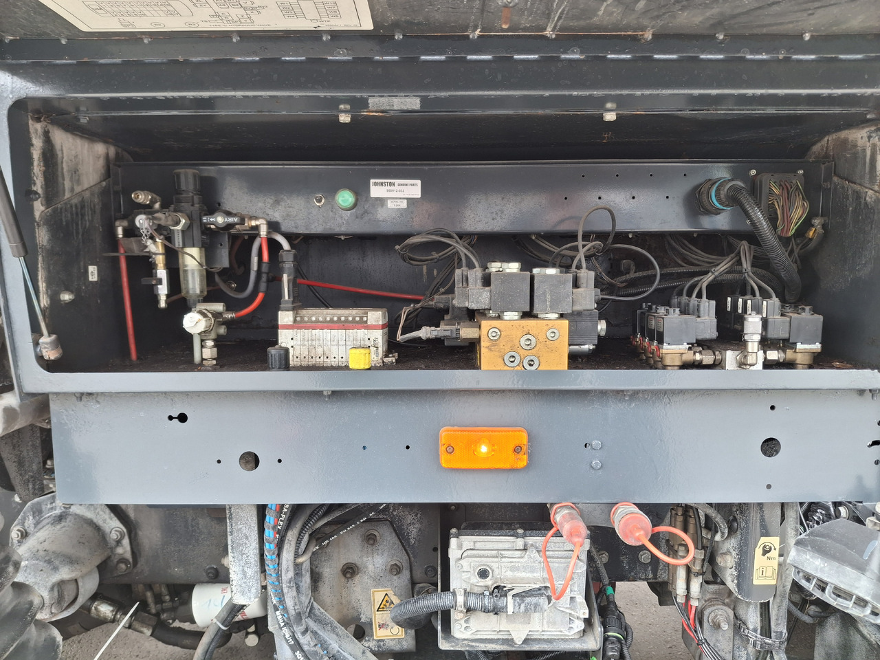 RENAULT Midlum 220 Zamiatarka Johnston VS500 Szczotki L/R Obie Strony Napęd Hydrostatyczny 2012r lizing RENAULT Midlum 220 Zamiatarka Johnston VS500 Szczotki L/R Obie Strony Napęd Hydrostatyczny 2012r: slika 8