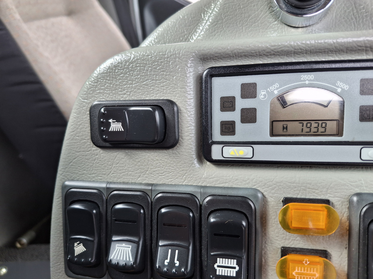 RENAULT Midlum 220 Zamiatarka Johnston VS500 Szczotki L/R Obie Strony Napęd Hydrostatyczny 2012r lizing RENAULT Midlum 220 Zamiatarka Johnston VS500 Szczotki L/R Obie Strony Napęd Hydrostatyczny 2012r: slika 22