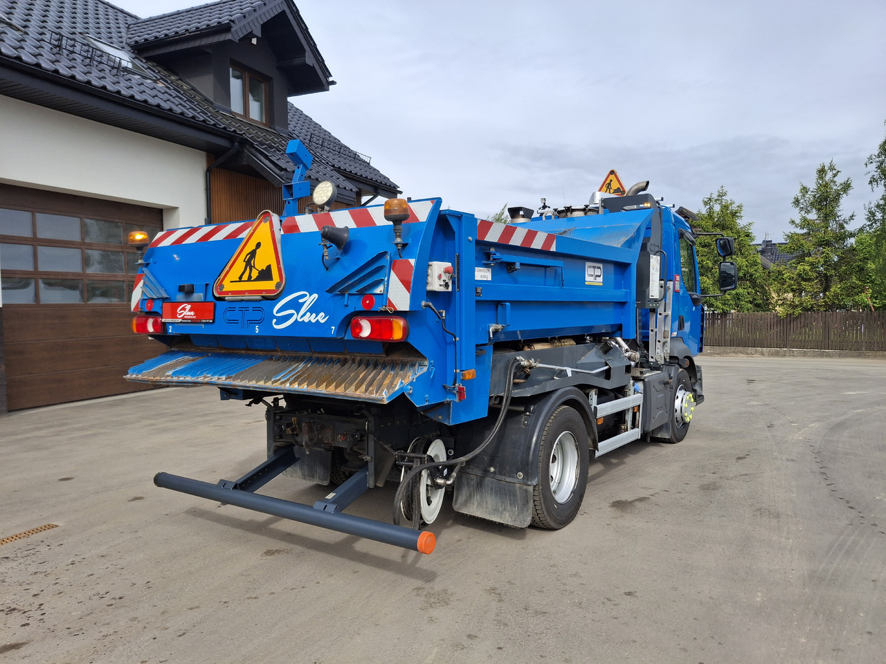 Renault D16 - Brizgalka za bitumen: slika 3 Renault D16 - Brizgalka za bitumen: slika 3