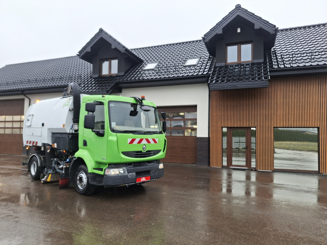 Renault Midlum 220 SEMAT Zoeller Johnston 2014r PM10 L/R 2 Motoren JCB - Vozilo za pometanje: slika 1 Renault Midlum 220 SEMAT Zoeller Johnston 2014r PM10 L/R 2 Motoren JCB - Vozilo za pometanje: slika 1