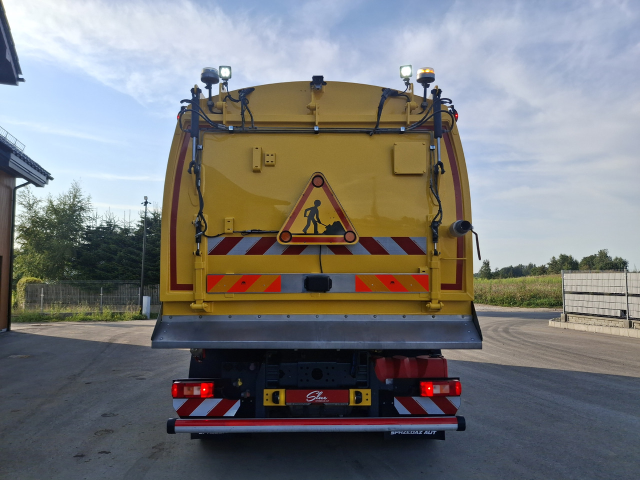 VOLVO FMX 420 Zamiatarka Kehrmaschine Euro 6 PM2.5 BROCK VS 7 TECH Karcher L/R 2145 Mth 2021r - Vozilo za pometanje: slika 5 VOLVO FMX 420 Zamiatarka Kehrmaschine Euro 6 PM2.5 BROCK VS 7 TECH Karcher L/R 2145 Mth 2021r - Vozilo za pometanje: slika 5