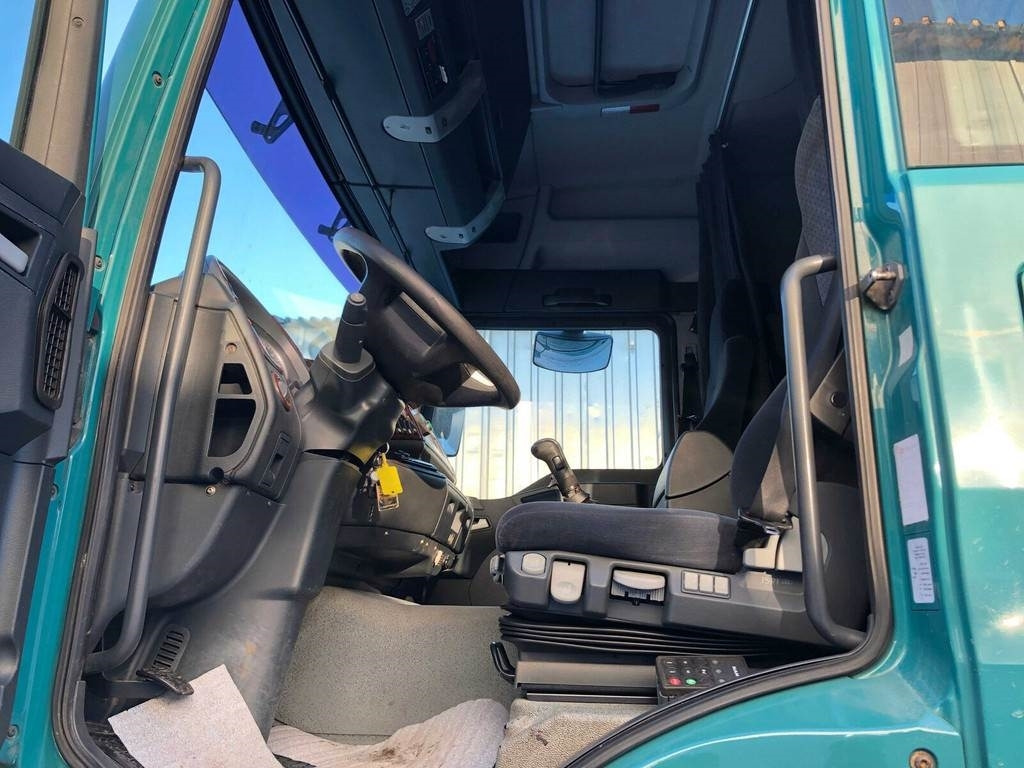 MAN TGA 35.480 8X2-4 BL DRY VACUUM 353kW - Vakuumski tovornjak: slika 5 MAN TGA 35.480 8X2-4 BL DRY VACUUM 353kW - Vakuumski tovornjak: slika 5