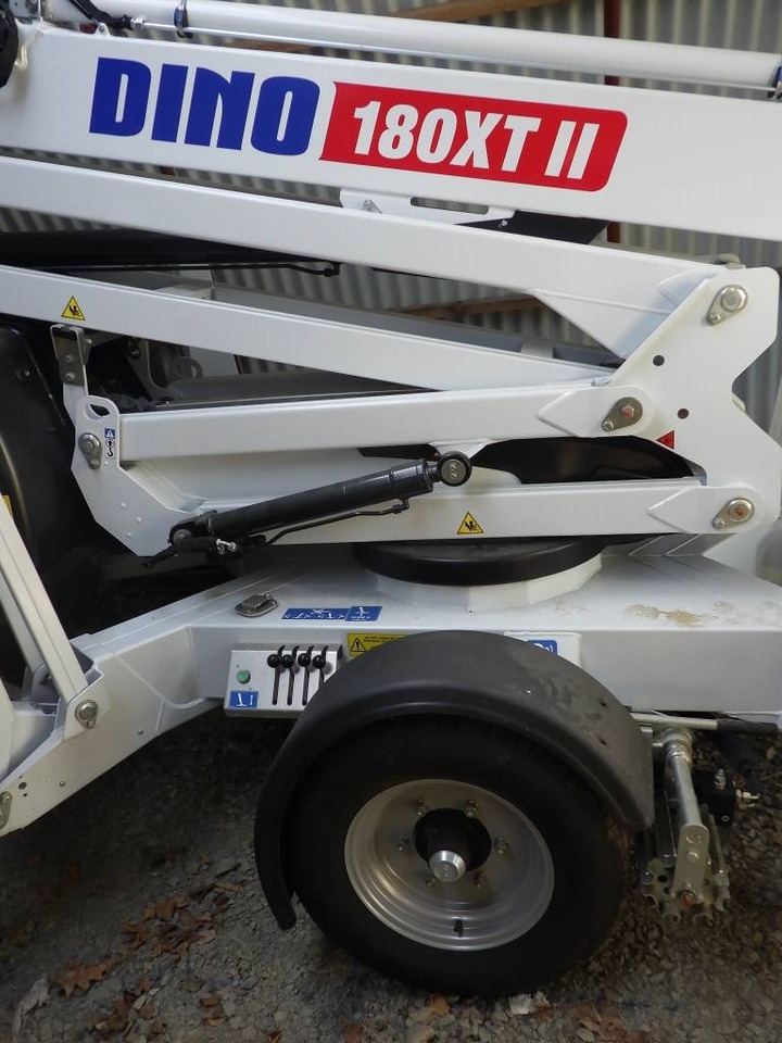 Dino 180 XT II - Dvižna košara na prikolici: slika 3 Dino 180 XT II - Dvižna košara na prikolici: slika 3