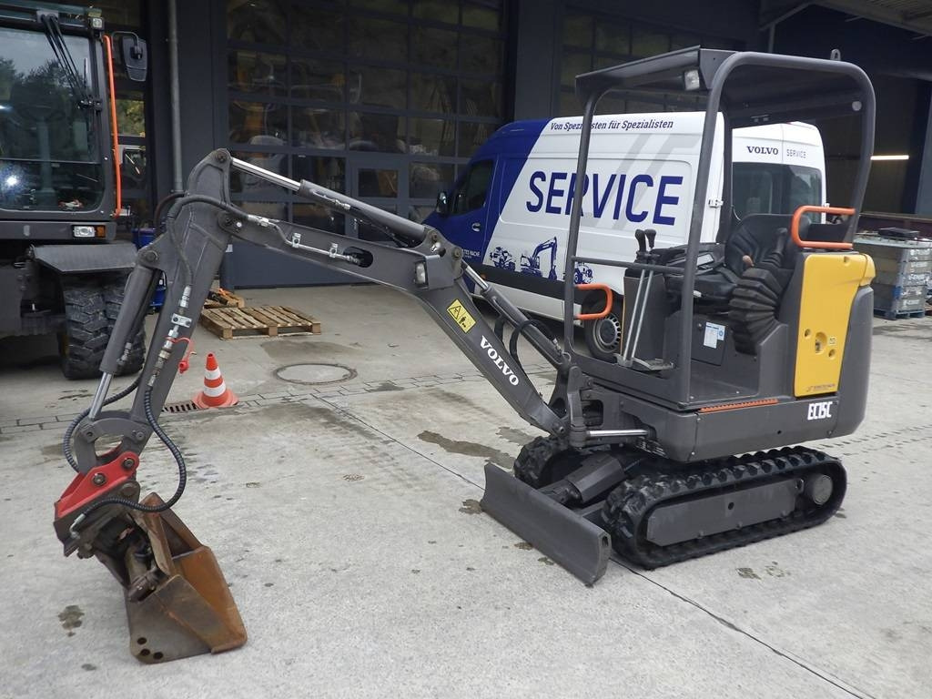 Volvo EC 15 C - Mini bager: slika 1 Volvo EC 15 C - Mini bager: slika 1