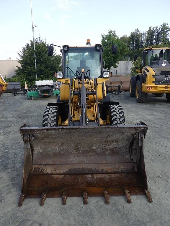 Volvo L 25 F - Kolesni nakladalec: slika 2 Volvo L 25 F - Kolesni nakladalec: slika 2