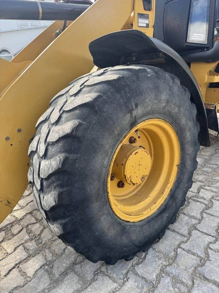 Kolesni nakladalec CAT 908M: slika 16