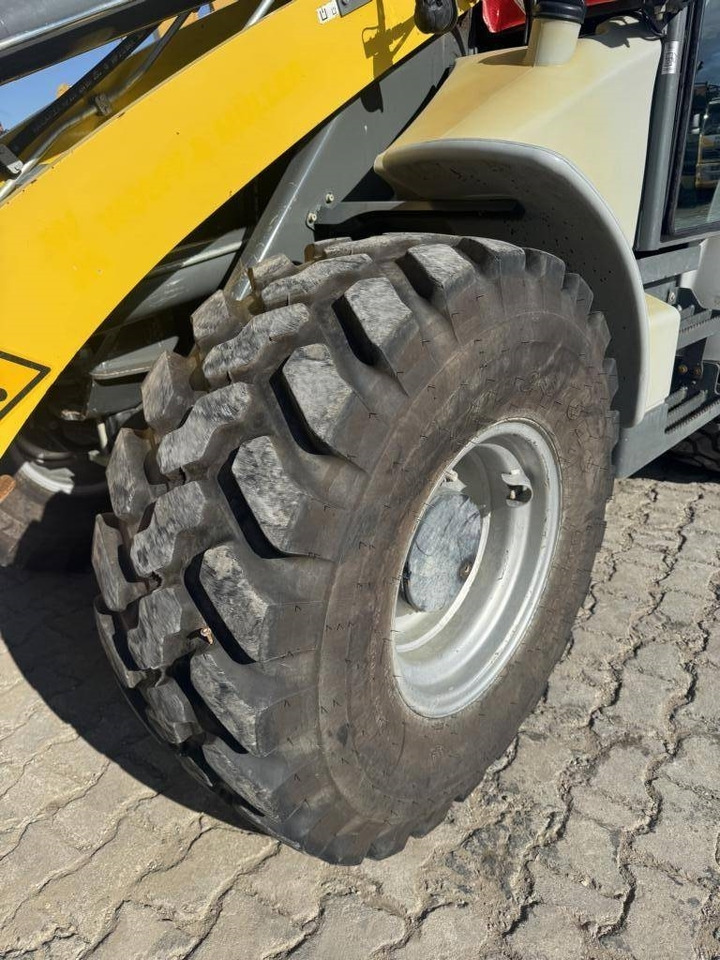 Kolesni nakladalec Kramer 8095 mit Klappschaufel und Palettengabeln: slika 10
