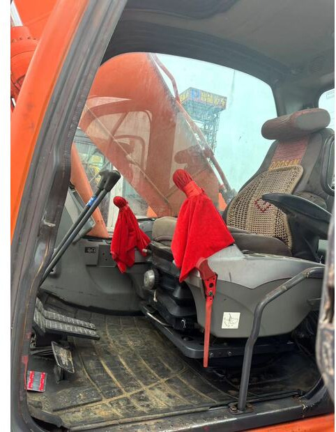 2022 Doosan DX225-9 - Bager goseničar: slika 2 2022 Doosan DX225-9 - Bager goseničar: slika 2