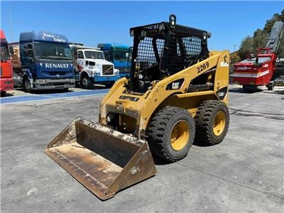 CAT 236 B - Mini nakladalec: slika 1 CAT 236 B - Mini nakladalec: slika 1