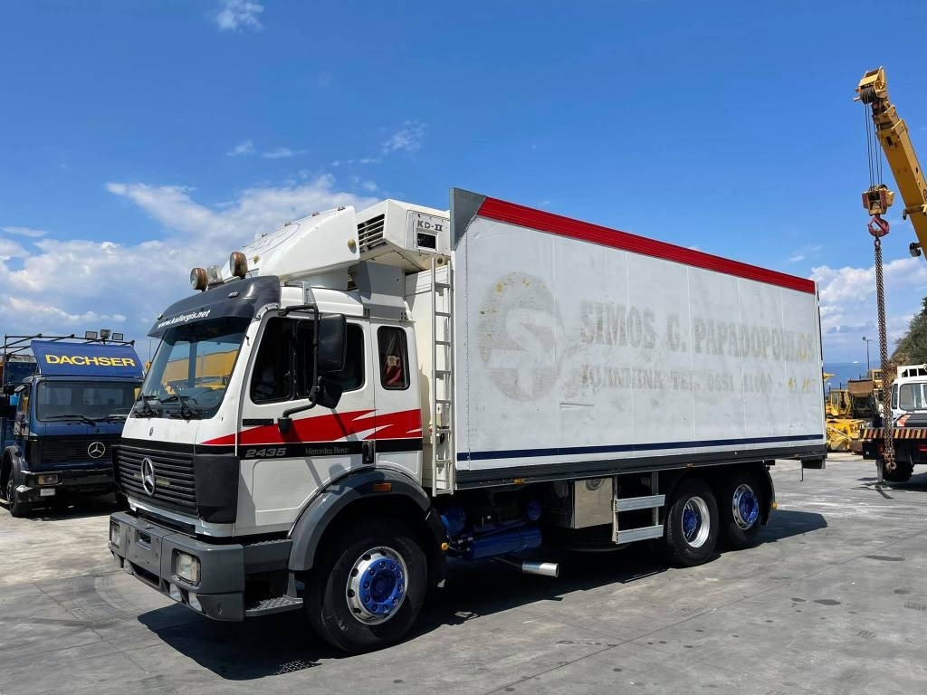 Mercedes-Benz 2435L - Tovornjak hladilnik: slika 4 Mercedes-Benz 2435L - Tovornjak hladilnik: slika 4
