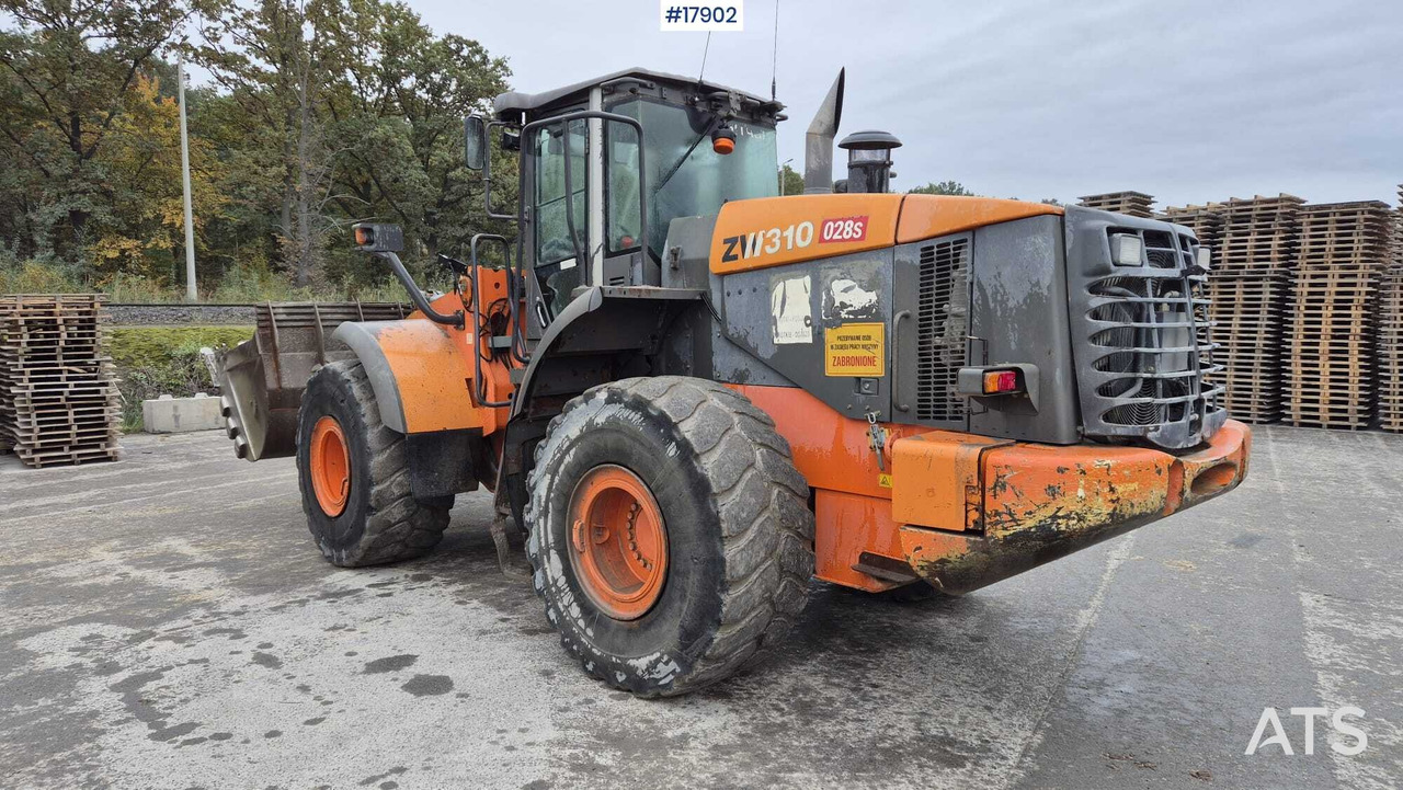 2009 Hitachi ZW 310 - Kolesni nakladalec: slika 5 2009 Hitachi ZW 310 - Kolesni nakladalec: slika 5