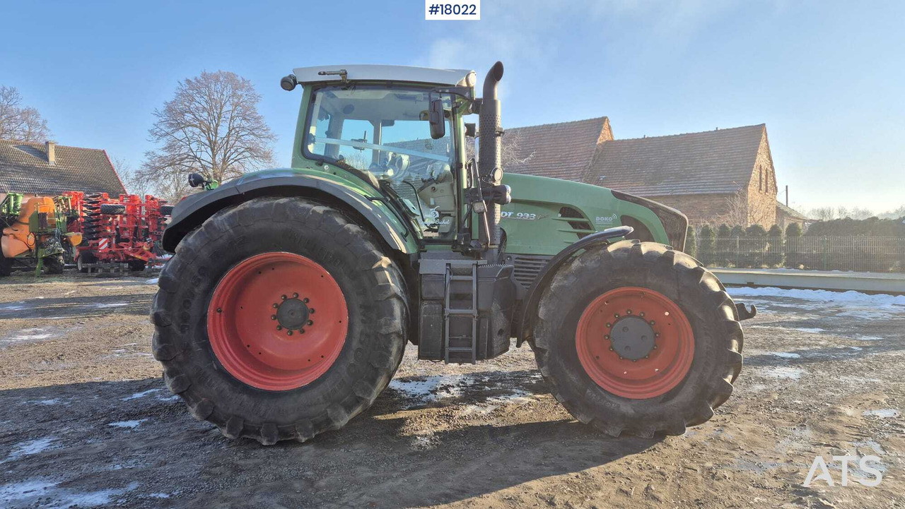 FENDT 933 Vario agricultural tractor (2015) - Traktor: slika 5 FENDT 933 Vario agricultural tractor (2015) - Traktor: slika 5