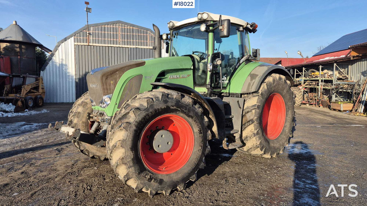 FENDT 933 Vario agricultural tractor (2015) - Traktor: slika 3 FENDT 933 Vario agricultural tractor (2015) - Traktor: slika 3