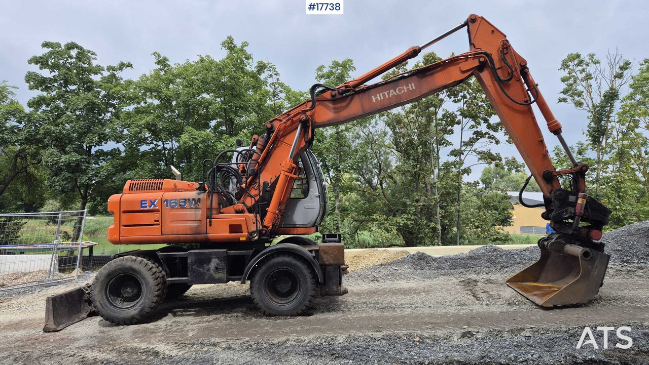 HITACHI EW 165W (2000) ROTOTILT Wheel Excavator - Bager na kolesih: slika 2 HITACHI EW 165W (2000) ROTOTILT Wheel Excavator - Bager na kolesih: slika 2