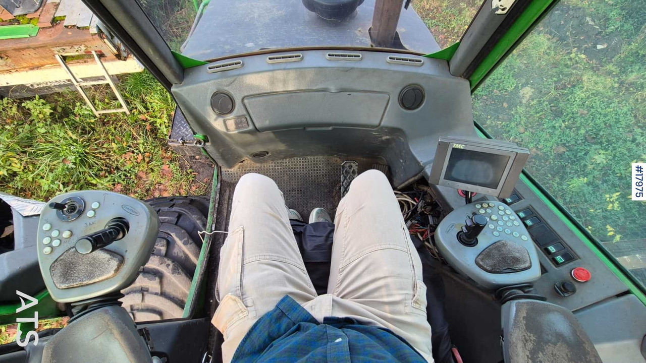 Forvarder John Deere 810D forwarder (2007): slika 18 Forvarder John Deere 810D forwarder (2007): slika 18