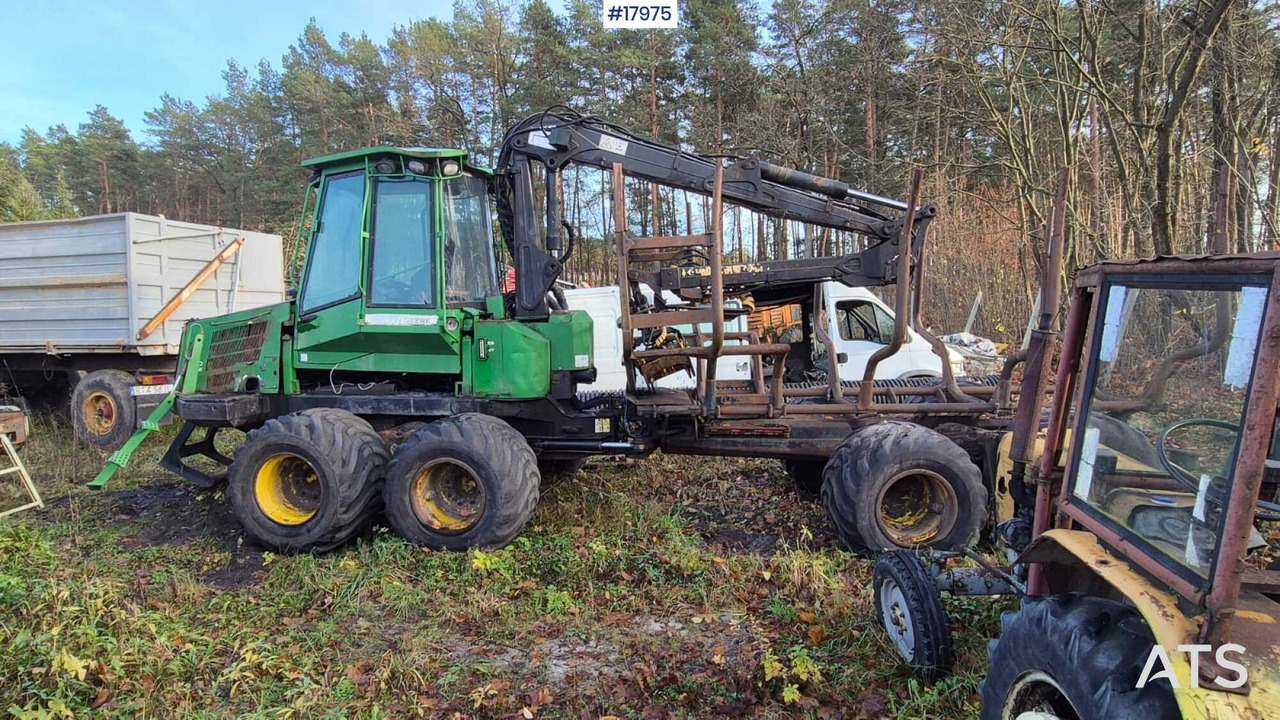 John Deere 810D forwarder (2007) - Forvarder: slika 4 John Deere 810D forwarder (2007) - Forvarder: slika 4