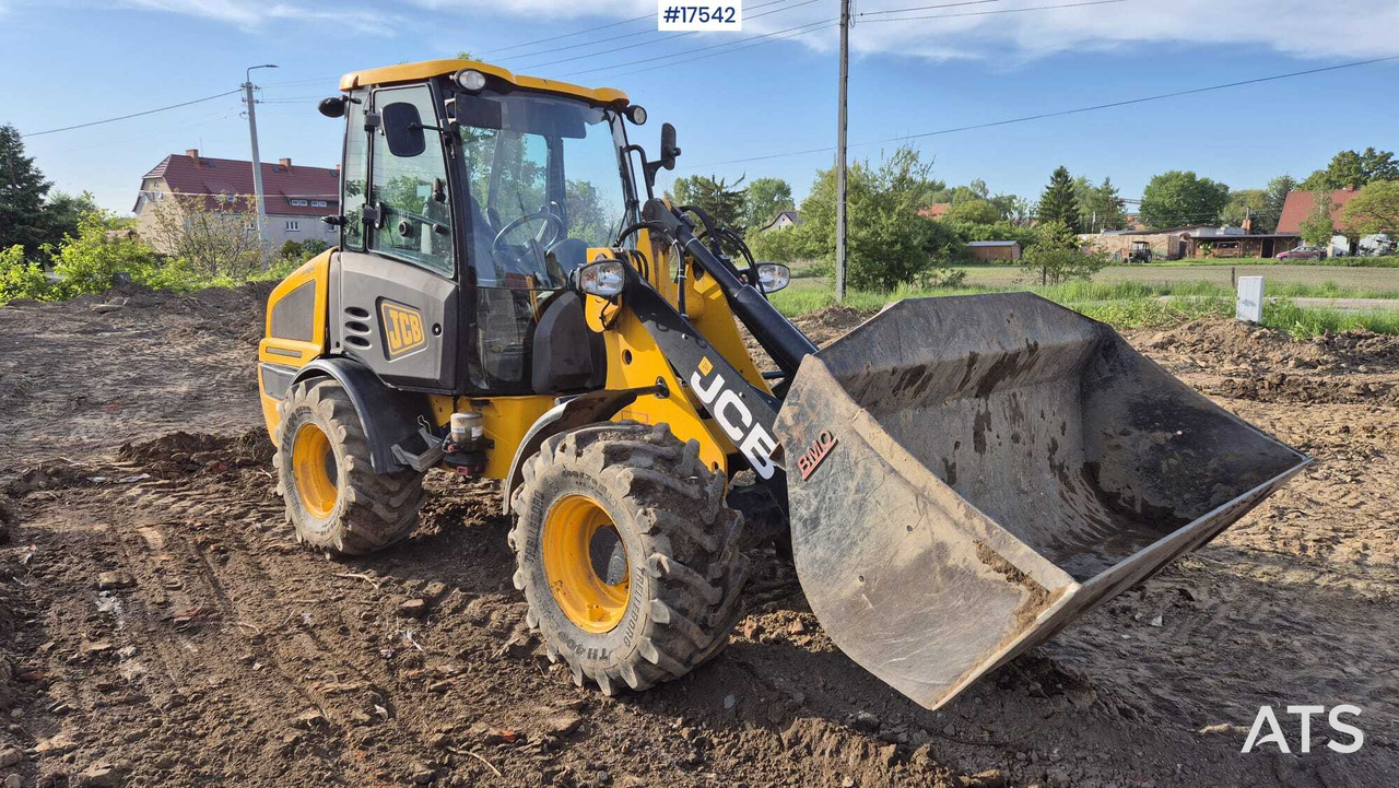 Wheel loader JCB 407 T4 (2018) - Kolesni nakladalec: slika 1 Wheel loader JCB 407 T4 (2018) - Kolesni nakladalec: slika 1