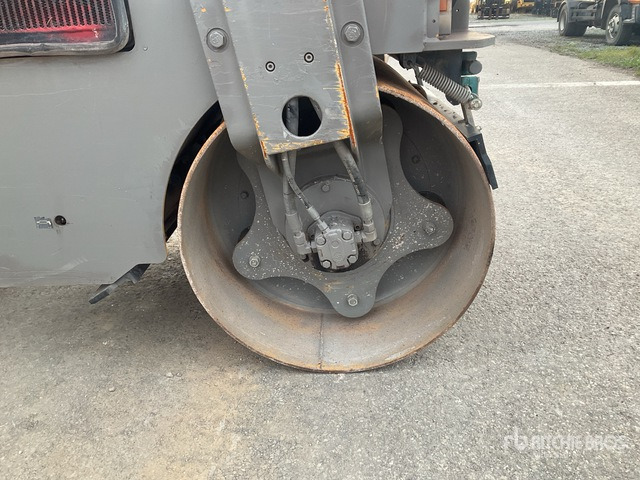 2013 Cat CB22 Double Drum Roller - Cestni valjar: slika 5 2013 Cat CB22 Double Drum Roller - Cestni valjar: slika 5