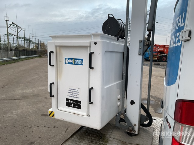 2013 Mercedes-Benz 2013 Danilift P130V Straight Bo ... Boom Truck - Dvižna ploščad montirana na tovornjak: slika 5 2013 Mercedes-Benz 2013 Danilift P130V Straight Bo ... Boom Truck - Dvižna ploščad montirana na tovornjak: slika 5