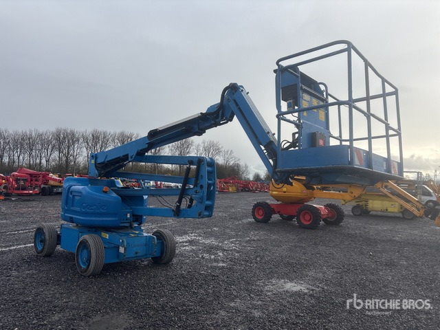2015 Genie Z-45/25 2WD Electric Articulating Boom Lift - Zglobna dvižna ploščad: slika 2 2015 Genie Z-45/25 2WD Electric Articulating Boom Lift - Zglobna dvižna ploščad: slika 2