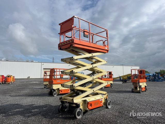 2015 JLG 3246ES Electric Scissor Lift - Škarjasta dvižna ploščad: slika 1 2015 JLG 3246ES Electric Scissor Lift - Škarjasta dvižna ploščad: slika 1