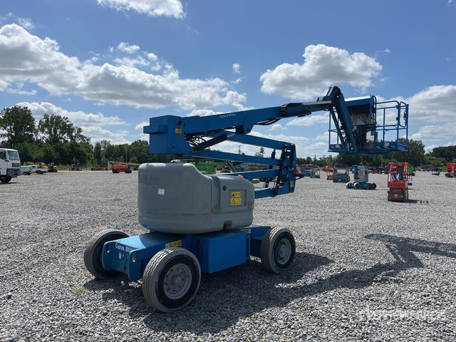 2016 Genie Z-45/25J 2WD Electric Articulating Boom Lift - Zglobna dvižna ploščad: slika 1 2016 Genie Z-45/25J 2WD Electric Articulating Boom Lift - Zglobna dvižna ploščad: slika 1