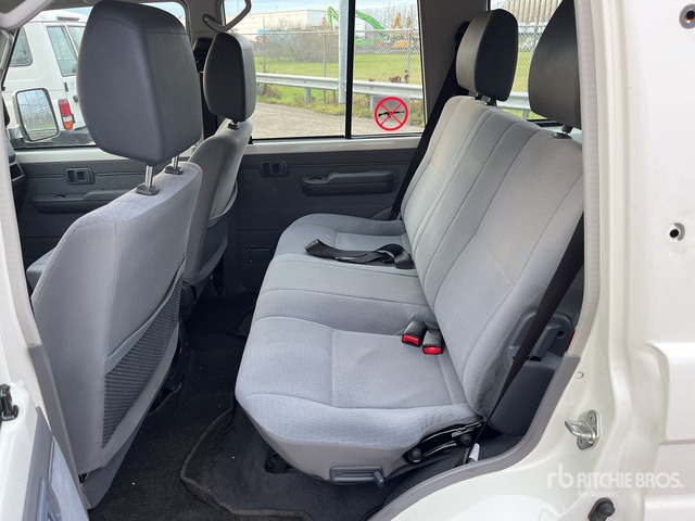 2020 Toyota Land Cruiser 4WD SUV - SUV: slika 5 2020 Toyota Land Cruiser 4WD SUV - SUV: slika 5