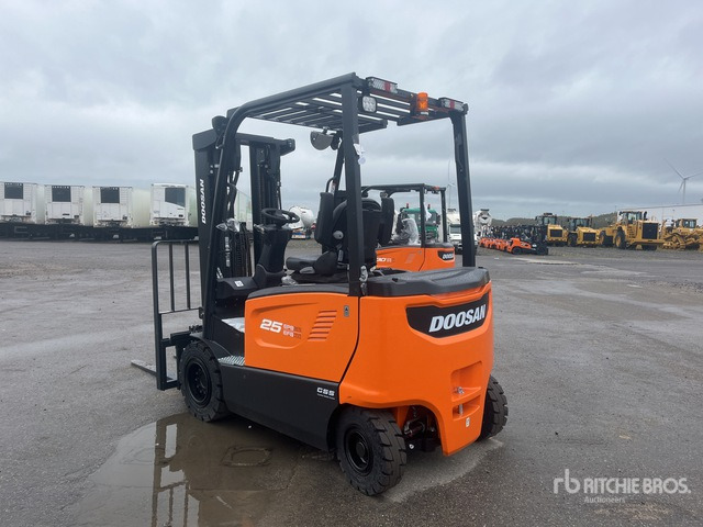 2023 Doosan B25X-7 PLUS (Unused) Electric Forklift - Električni viličar: slika 2 2023 Doosan B25X-7 PLUS (Unused) Electric Forklift - Električni viličar: slika 2