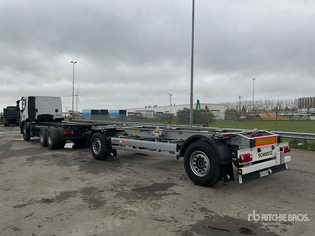 Iveco Trakker 380 T/A Sleeper Truck Tractor - Tovornjak-šasija, Kontejnerska prikolica/ Prikolica z zamenljivim tovoriščem: slika 2 Iveco Trakker 380 T/A Sleeper Truck Tractor - Tovornjak-šasija, Kontejnerska prikolica/ Prikolica z zamenljivim tovoriščem: slika 2