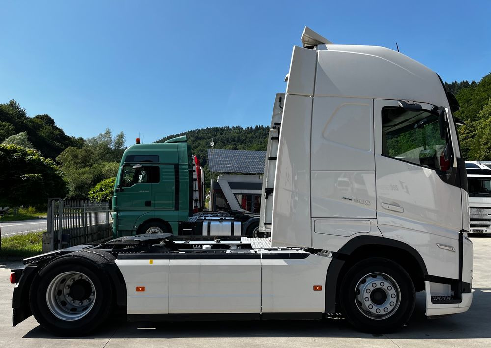 Volvo FH 500 // 2023Rok // Klima postojowa // Full Led // ACC // - Vlačilec: slika 4 Volvo FH 500 // 2023Rok // Klima postojowa // Full Led // ACC // - Vlačilec: slika 4