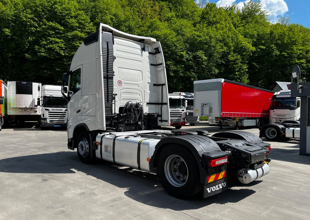 Volvo FH 500 // Zamiana na starszy // Silnik Euro 6 nie Isave // Parkclima // XL // Radary // Duże zbiorniki // Gwarancja // - Vlačilec: slika 5 Volvo FH 500 // Zamiana na starszy // Silnik Euro 6 nie Isave // Parkclima // XL // Radary // Duże zbiorniki // Gwarancja // - Vlačilec: slika 5