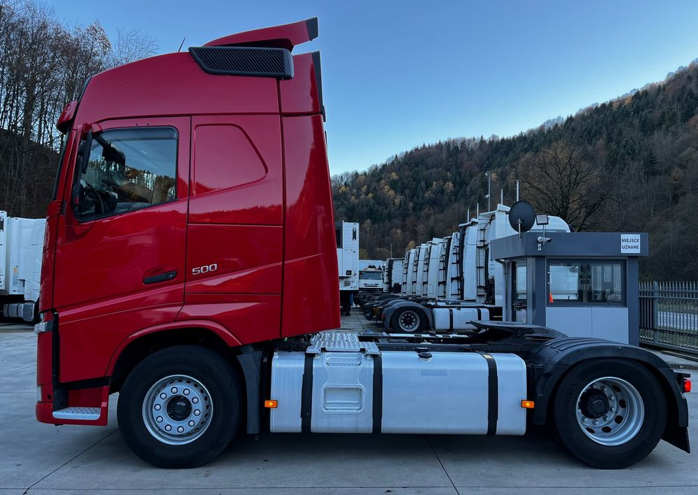 Volvo FH // Standard // 2018 // Duże zbiorniki // Klima postojowa // Radary // Idealny ! - Vlačilec: slika 5 Volvo FH // Standard // 2018 // Duże zbiorniki // Klima postojowa // Radary // Idealny ! - Vlačilec: slika 5