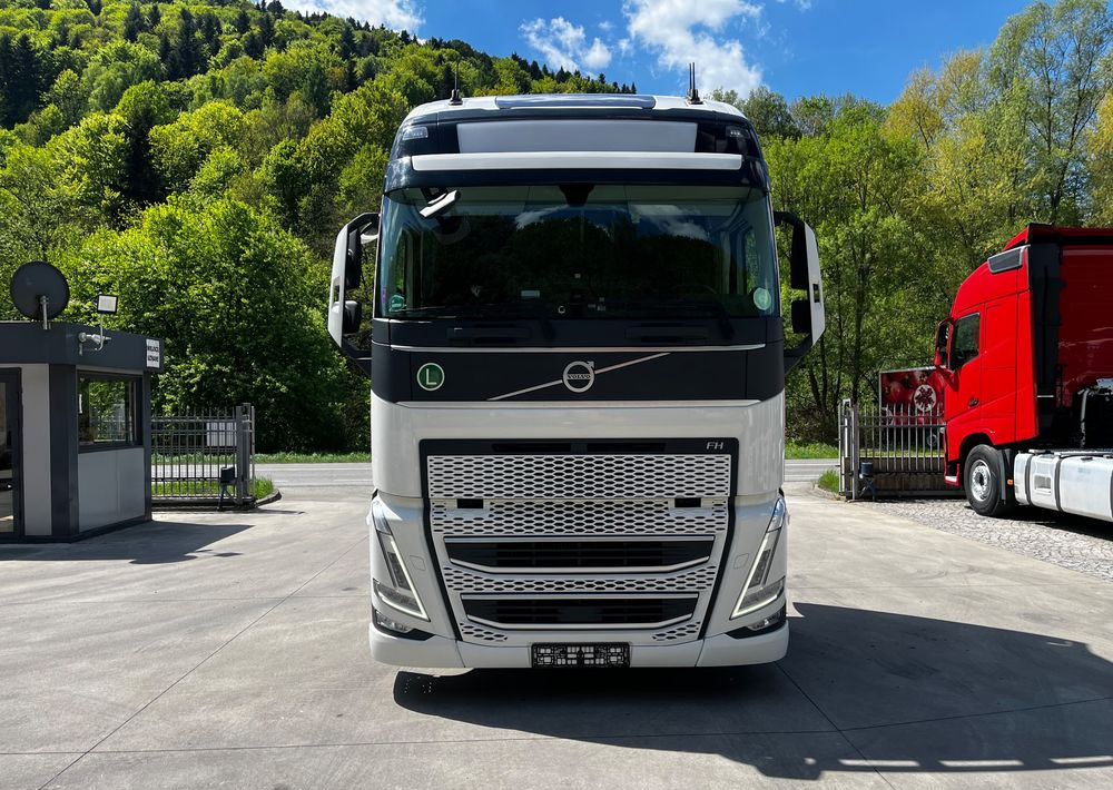 Volvo FH500 // New Face // Low Deck // Full Led // ACC // Globe XL // ParkClima // - Vlačilec: slika 2 Volvo FH500 // New Face // Low Deck // Full Led // ACC // Globe XL // ParkClima // - Vlačilec: slika 2