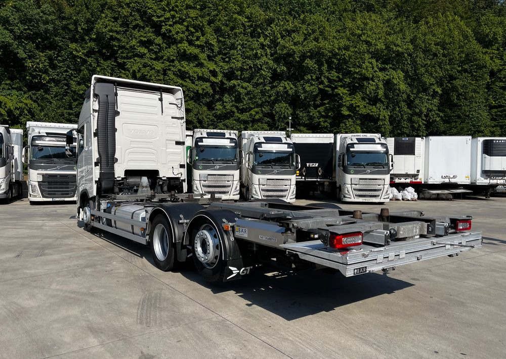Volvo FH500 BDF 6x2 // Dolny zaczep // Euro 6 motor ! // New Face // XXL Cab // - Tovornjak-šasija: slika 5 Volvo FH500 BDF 6x2 // Dolny zaczep // Euro 6 motor ! // New Face // XXL Cab // - Tovornjak-šasija: slika 5