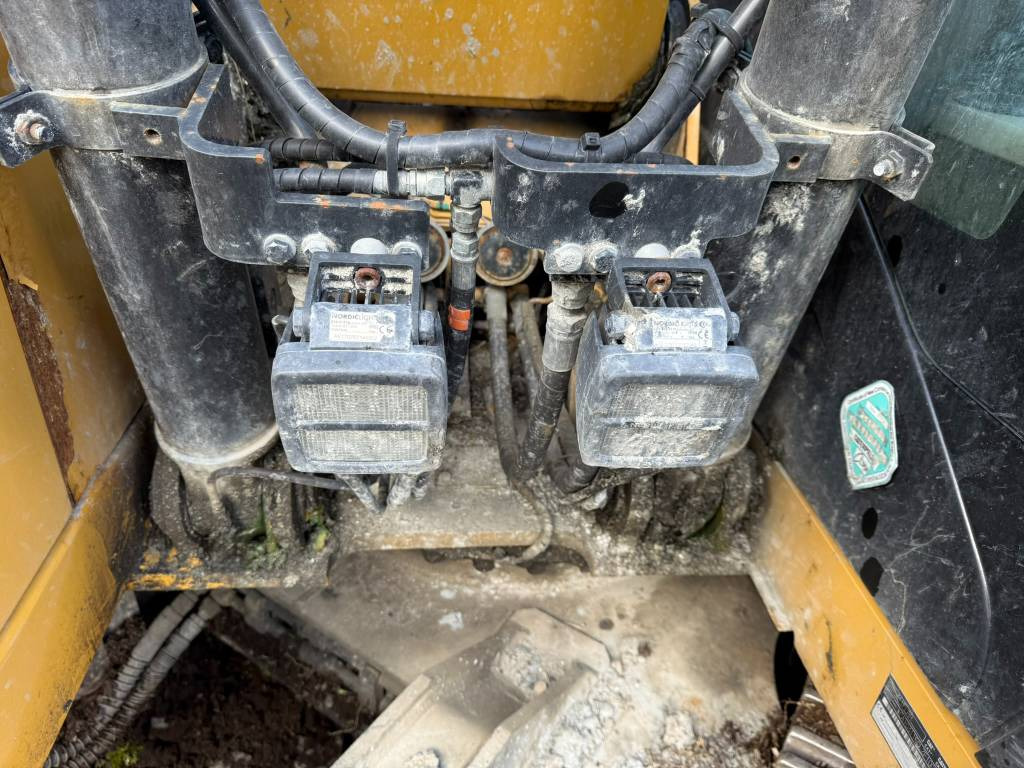 Bager goseničar CAT 311 F LRR: slika 20