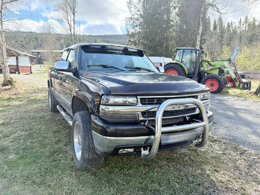 Chevrolet Silverado 2500 4x4 LT - Poltovornjak: slika 3 Chevrolet Silverado 2500 4x4 LT - Poltovornjak: slika 3