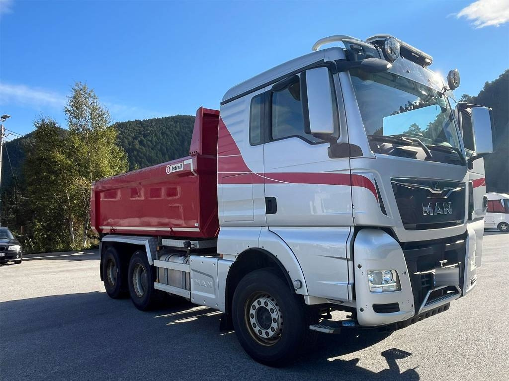 MAN TGX 26.580 6x4 - Tovornjak prekucnik: slika 1 MAN TGX 26.580 6x4 - Tovornjak prekucnik: slika 1