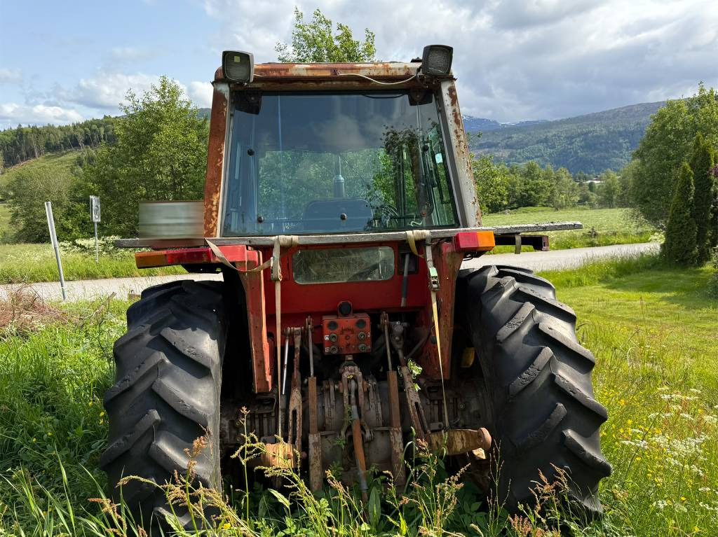 Massey Ferguson 675 - Traktor: slika 5 Massey Ferguson 675 - Traktor: slika 5