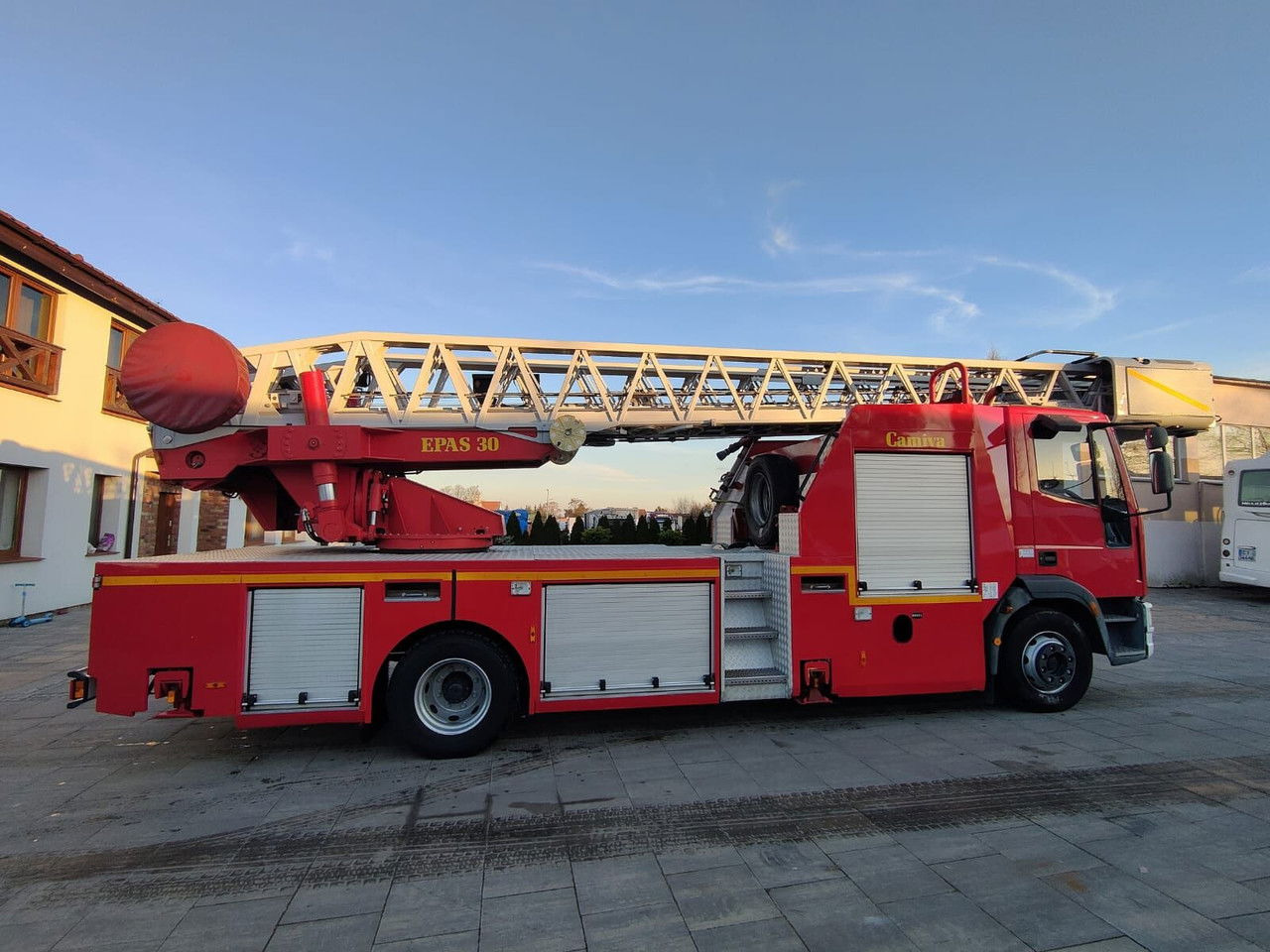 Iveco EuroCargo 130 130E24 Drabina 30m Camiva Epas 30 Wóz strażacki - Gasilsko vozilo: slika 4 Iveco EuroCargo 130 130E24 Drabina 30m Camiva Epas 30 Wóz strażacki - Gasilsko vozilo: slika 4