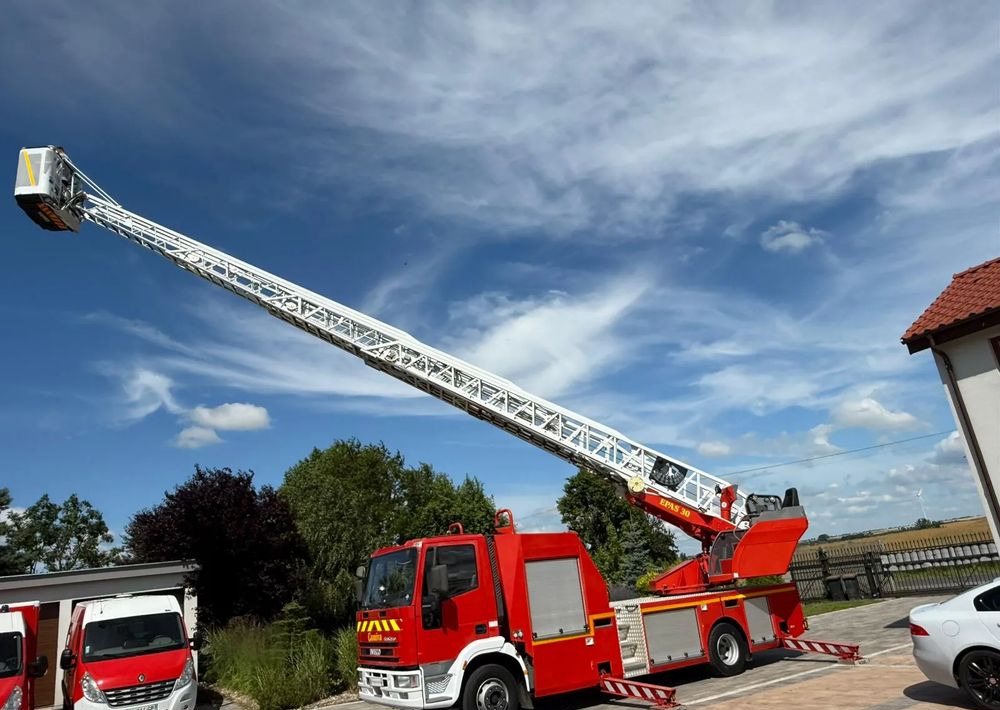 Iveco Eurocargo 130E24 - Gasilsko vozilo, Dvižna ploščad montirana na tovornjak: slika 3 Iveco Eurocargo 130E24 - Gasilsko vozilo, Dvižna ploščad montirana na tovornjak: slika 3