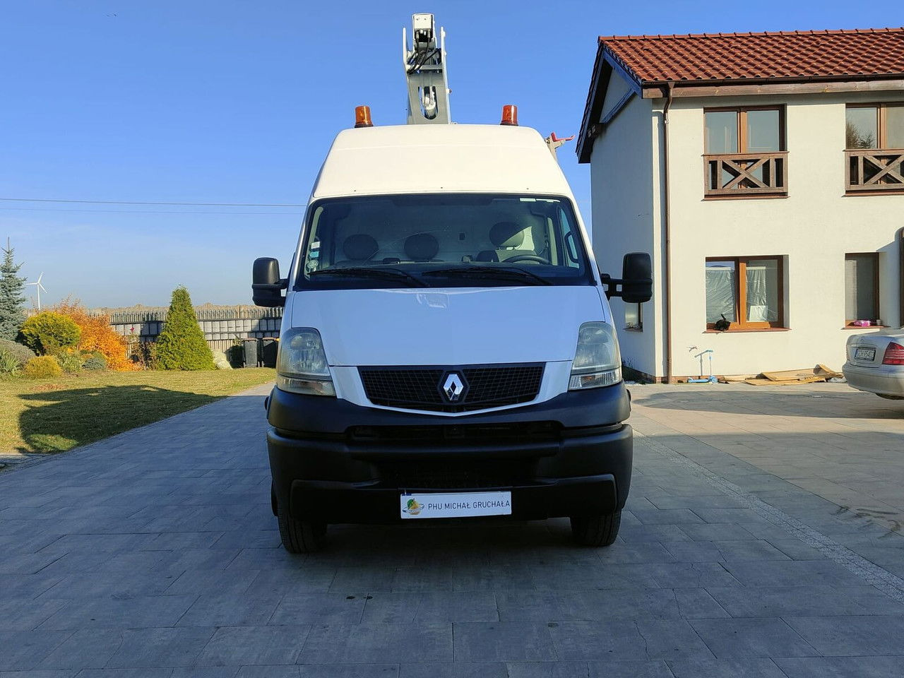 Renault Mascott 3.0 - Dvižna ploščad montirana na tovornjak: slika 2 Renault Mascott 3.0 - Dvižna ploščad montirana na tovornjak: slika 2