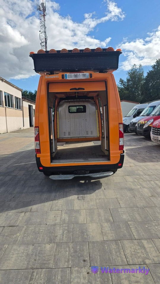 Renault Master Drogowa pomoc autostradowa Auto serwisowe Służby drogowe - Furgon: slika 4 Renault Master Drogowa pomoc autostradowa Auto serwisowe Służby drogowe - Furgon: slika 4