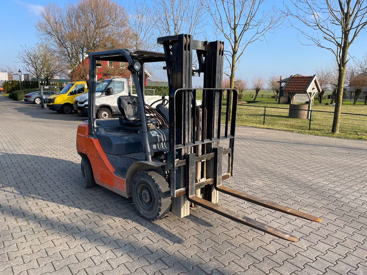 Toyota 02 8FDF25 2.5 ton triplo diesel heftruck - Viličar: slika 5 Toyota 02 8FDF25 2.5 ton triplo diesel heftruck - Viličar: slika 5