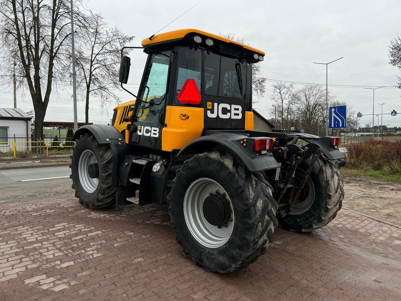 JCB Fastrac 3200 - Traktor: slika 3 JCB Fastrac 3200 - Traktor: slika 3