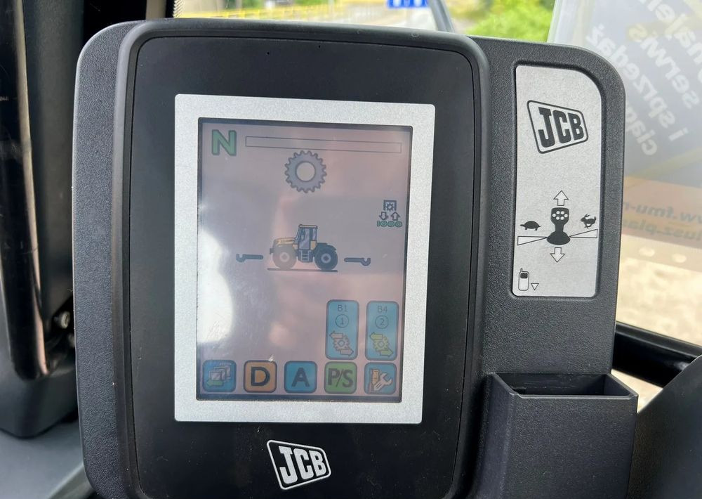 JCB Fastrac 3200 Sisu Xtra - Traktor: slika 5 JCB Fastrac 3200 Sisu Xtra - Traktor: slika 5
