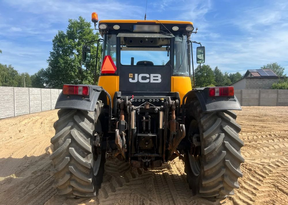 JCB Fastrac 3230 Xtra - Traktor: slika 4 JCB Fastrac 3230 Xtra - Traktor: slika 4